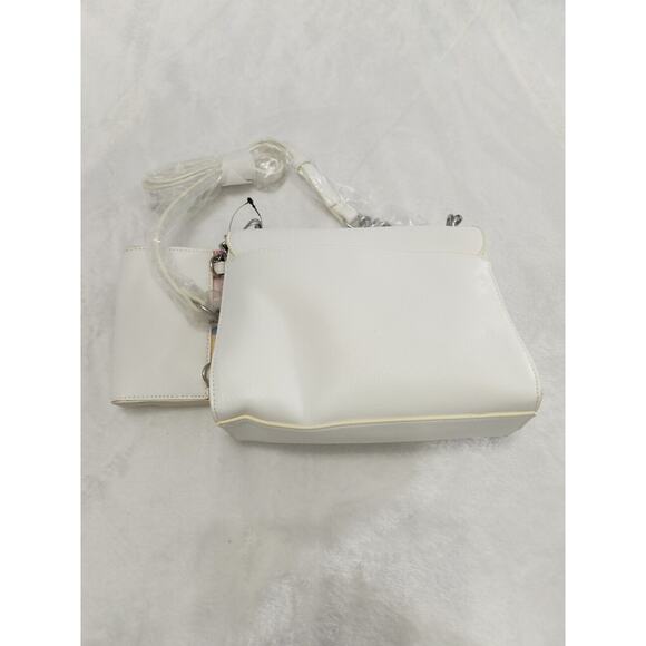 INC NWT Sibbell 2-Piece Set White Vanilla Crossbody Stripe Mini Shoulder Bag - Picture 2 of 9